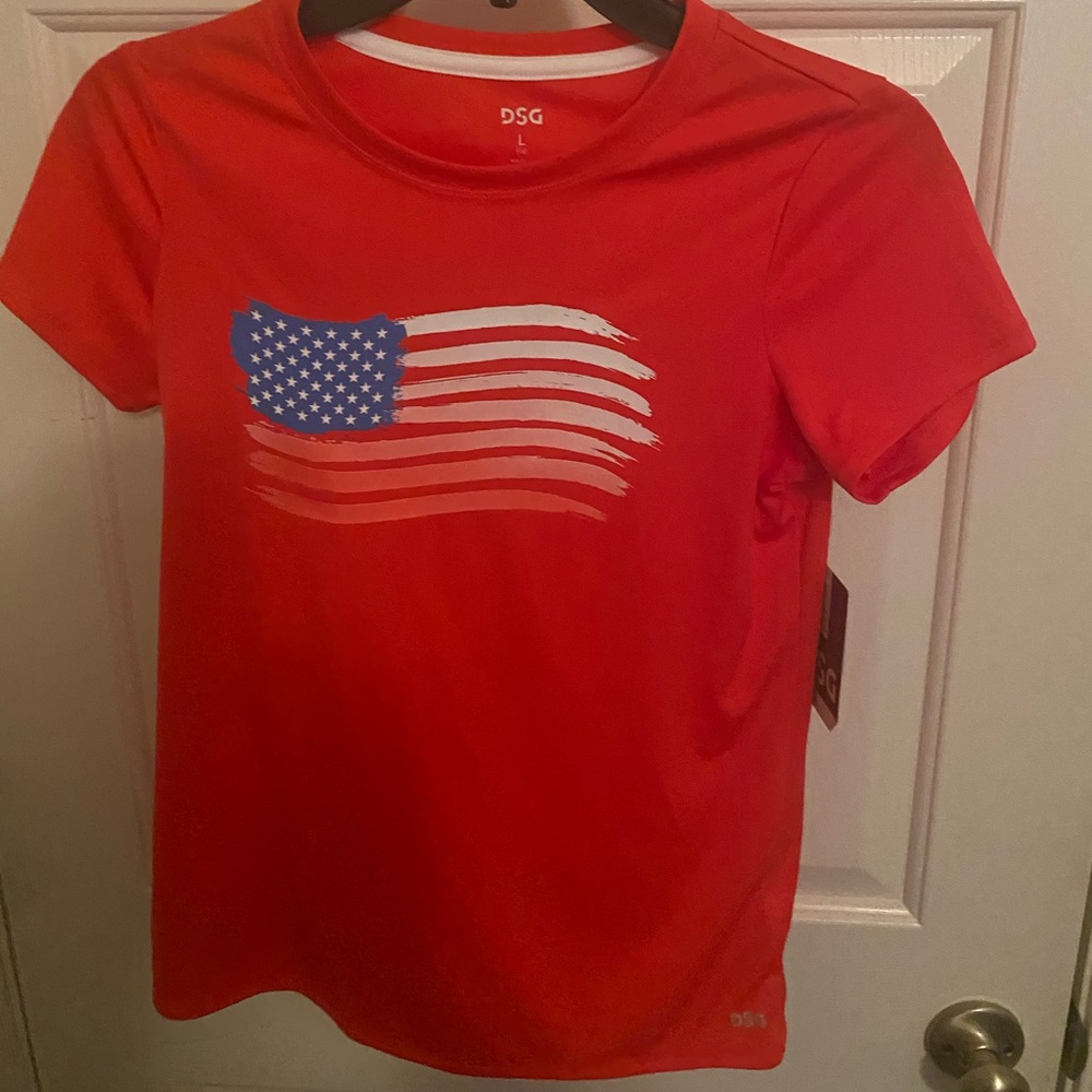 NWT new Red USA America Flag T-shirt Girls kids Youth Large patriotic gift.